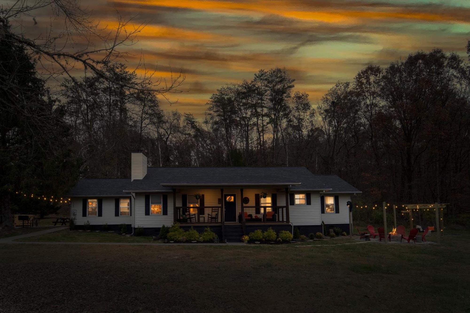 Entertainment Galore! Luxurious Property, Spectacular & Peaceful Setting, Great Location, Close To Major Attractions!! Pigeon Forge Ngoại thất bức ảnh