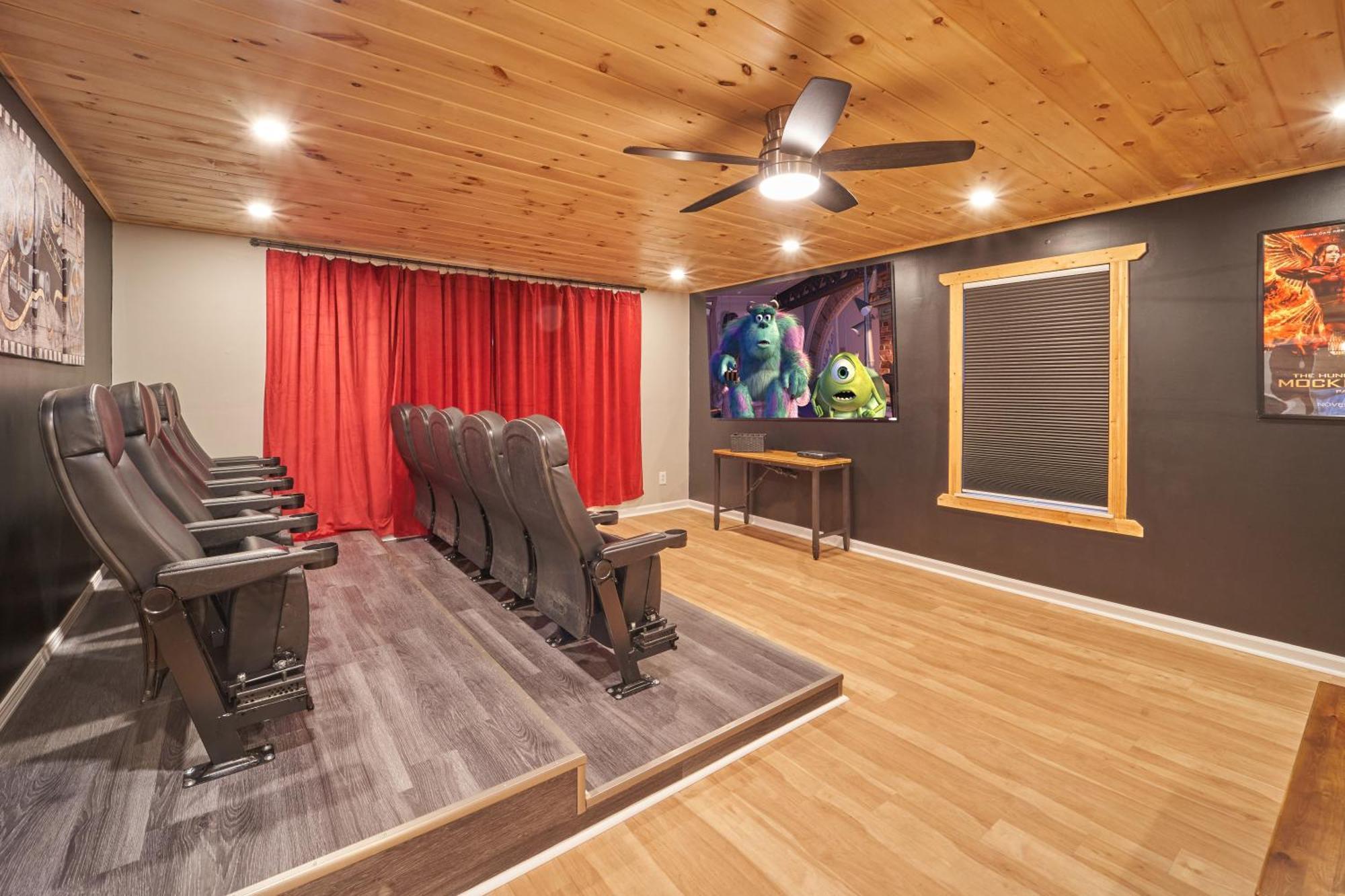 Entertainment Galore! Luxurious Property, Spectacular & Peaceful Setting, Great Location, Close To Major Attractions!! Pigeon Forge Ngoại thất bức ảnh